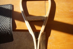 2006-01 Wanderfalken bauen Schneeschuhe